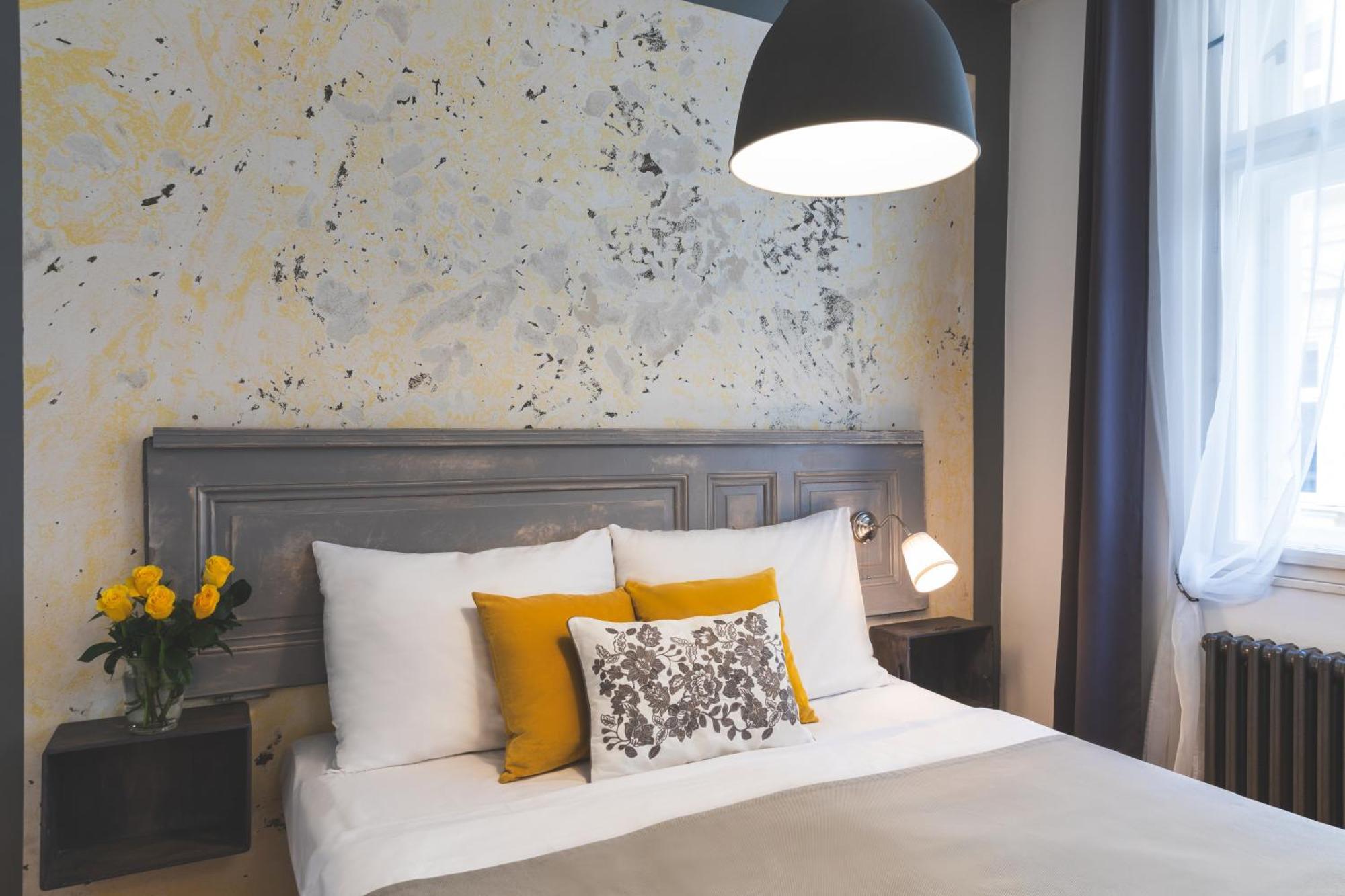 Miss Sophie'S New Town & Wellness Hotel Praga Exterior foto